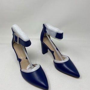 Adrienne Vittadini Nerice Size 8M